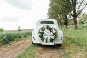 A vintage getaway car can take your all inclusive wedding in Chattanooga to the next level, and make for some epic photos!