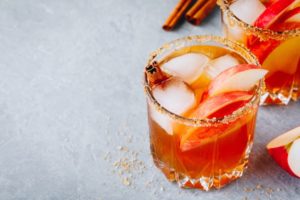 Get creative with seasonal cocktails for your winter wedding Chattanooga